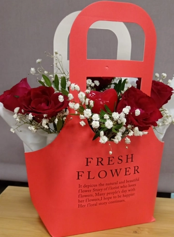 Композиция &laquo; Признание в  любви&raquo; от интернет-магазина цветов в 