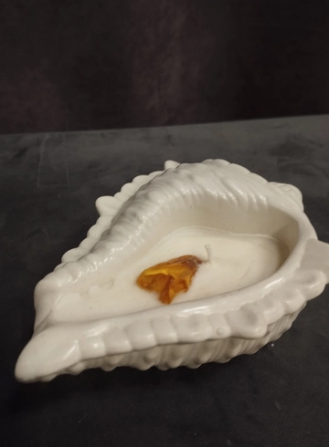 Свеча из гипса &laquo;Ракушка с янтарем&raquo; от интернет-магазина цветов в 