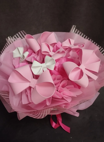 Светящийся букет от интернет-магазина цветов в 